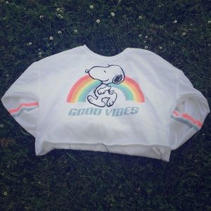 A white snoppy T-shirt